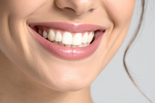 How to Whiten Teeth Safely