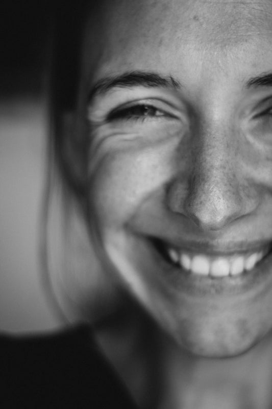 How to Whiten Teeth Safely